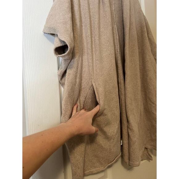 Eileen Fisher Oatmeal Tan Short Sleeve Cardigan Kimono Cape Sweater Sz S/M - Picture 3 of 7
